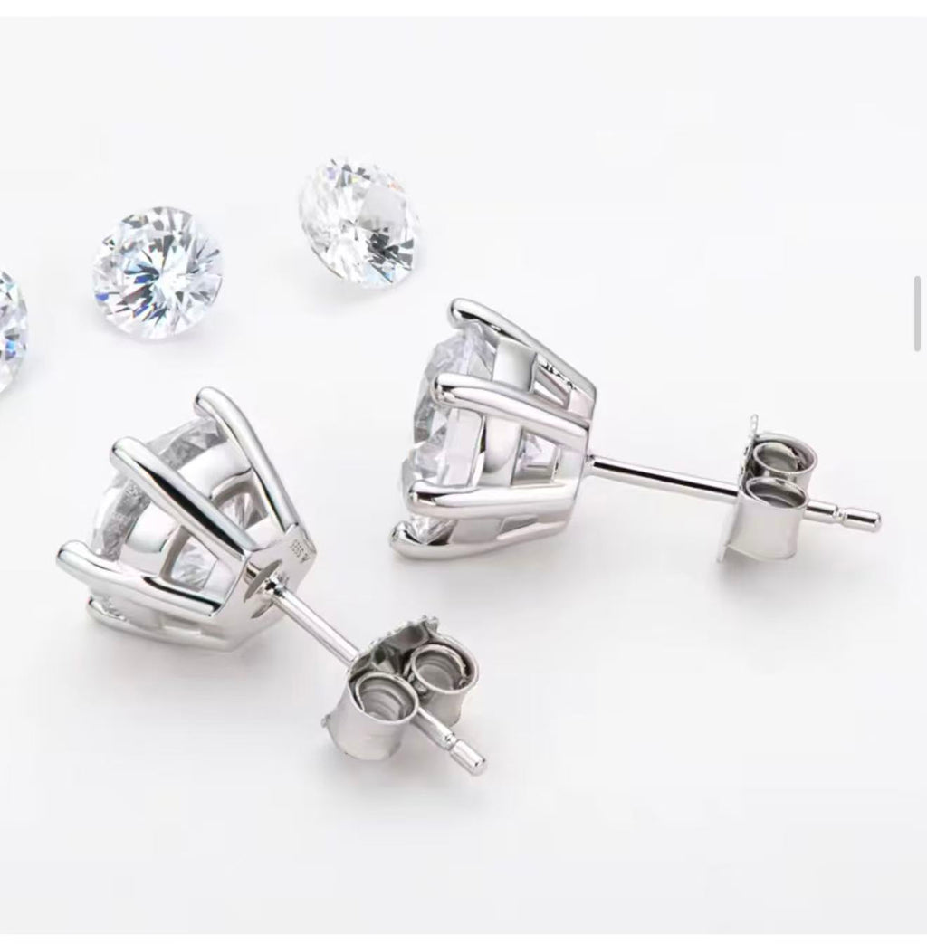 The Clara Round Cut Moissanite Stud Earrings