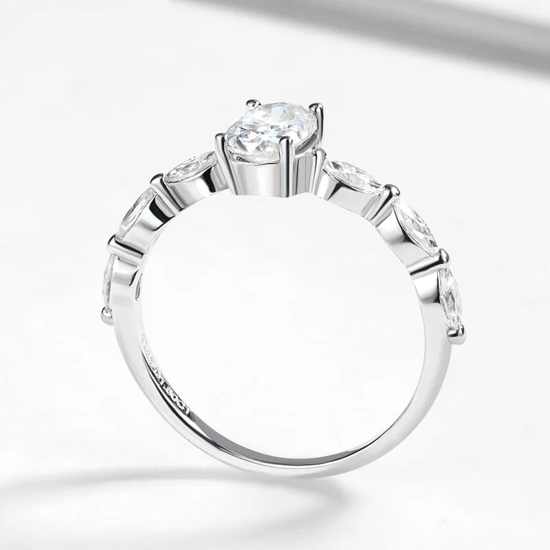 Oval Moissanite Rings engagement ring