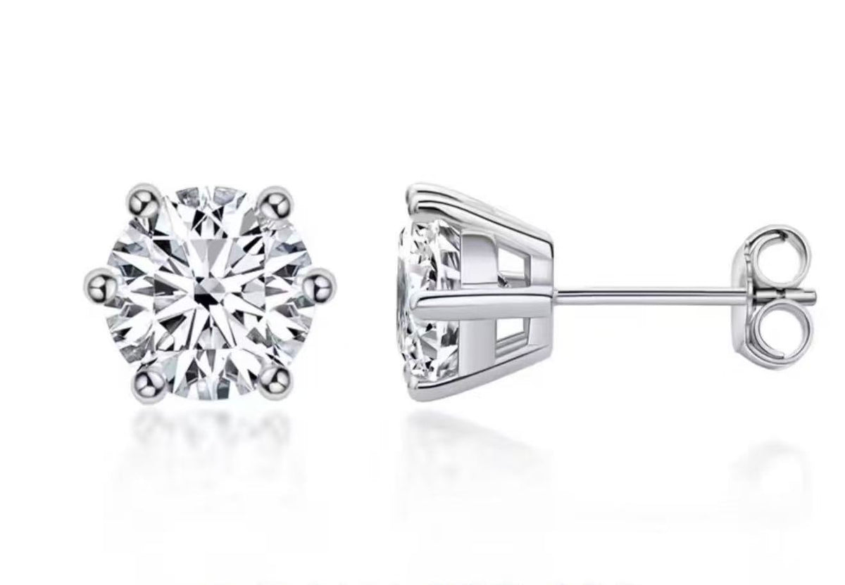 The Clara Round Cut Moissanite Stud Earrings